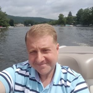 Meet your Posher, Adam